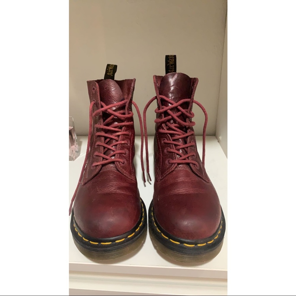 DOC MARTENS Combat boot